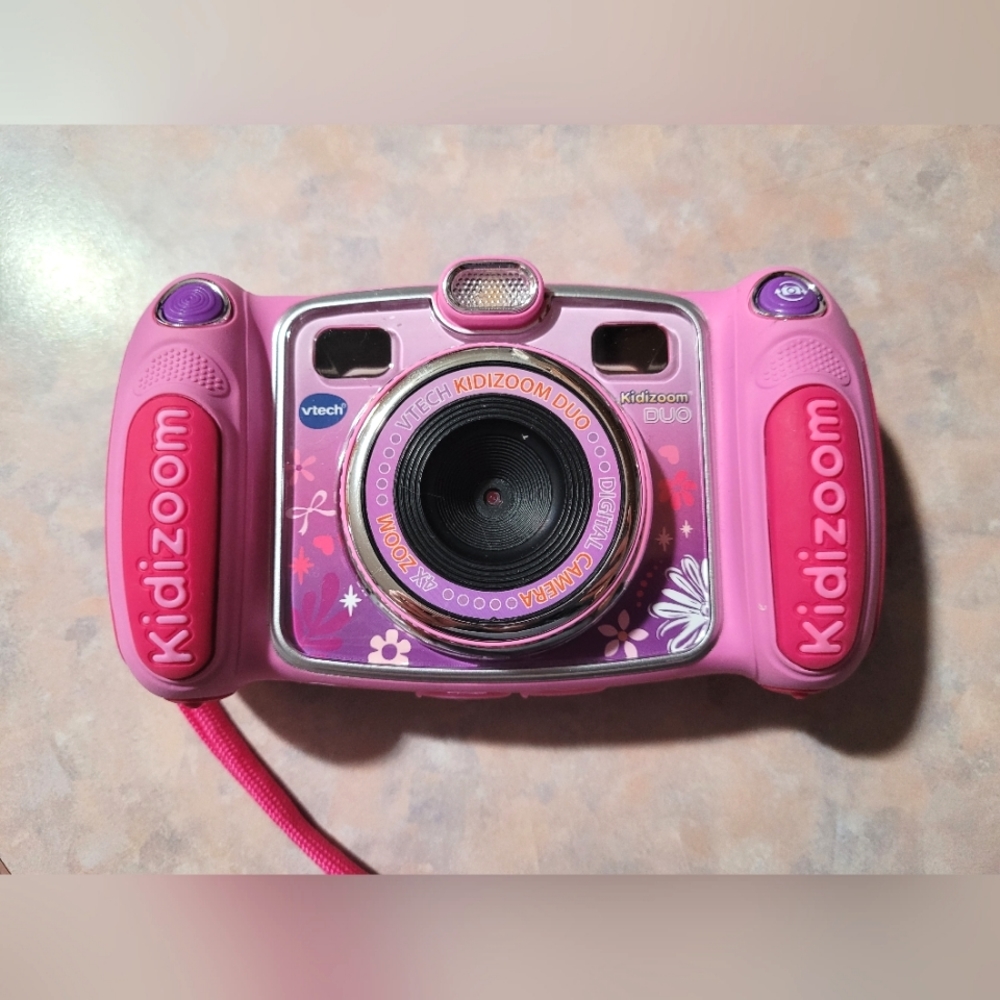 VTech kidizoom Duo Selfie Digital Camera